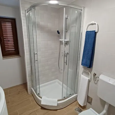 Amaryllis Residence, Apartment Diana & Deluxe Rooms With Shared Kitchen Veli Losinj Exterior photo