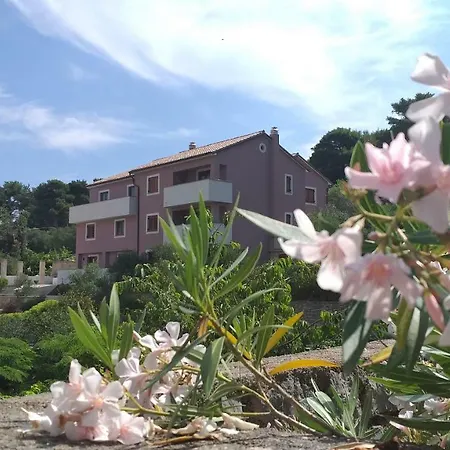 Amaryllis Residence, Apartment Diana & Deluxe Rooms With Shared Kitchen Veli Losinj Exterior photo